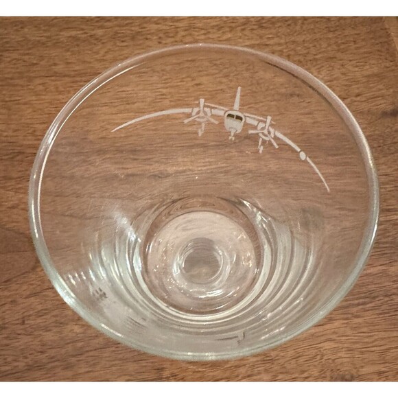 Vintage Stemmed Glasses Airplane Design Hawkeye Gulf  S2F -3 TRACKER - Picture 5 of 11